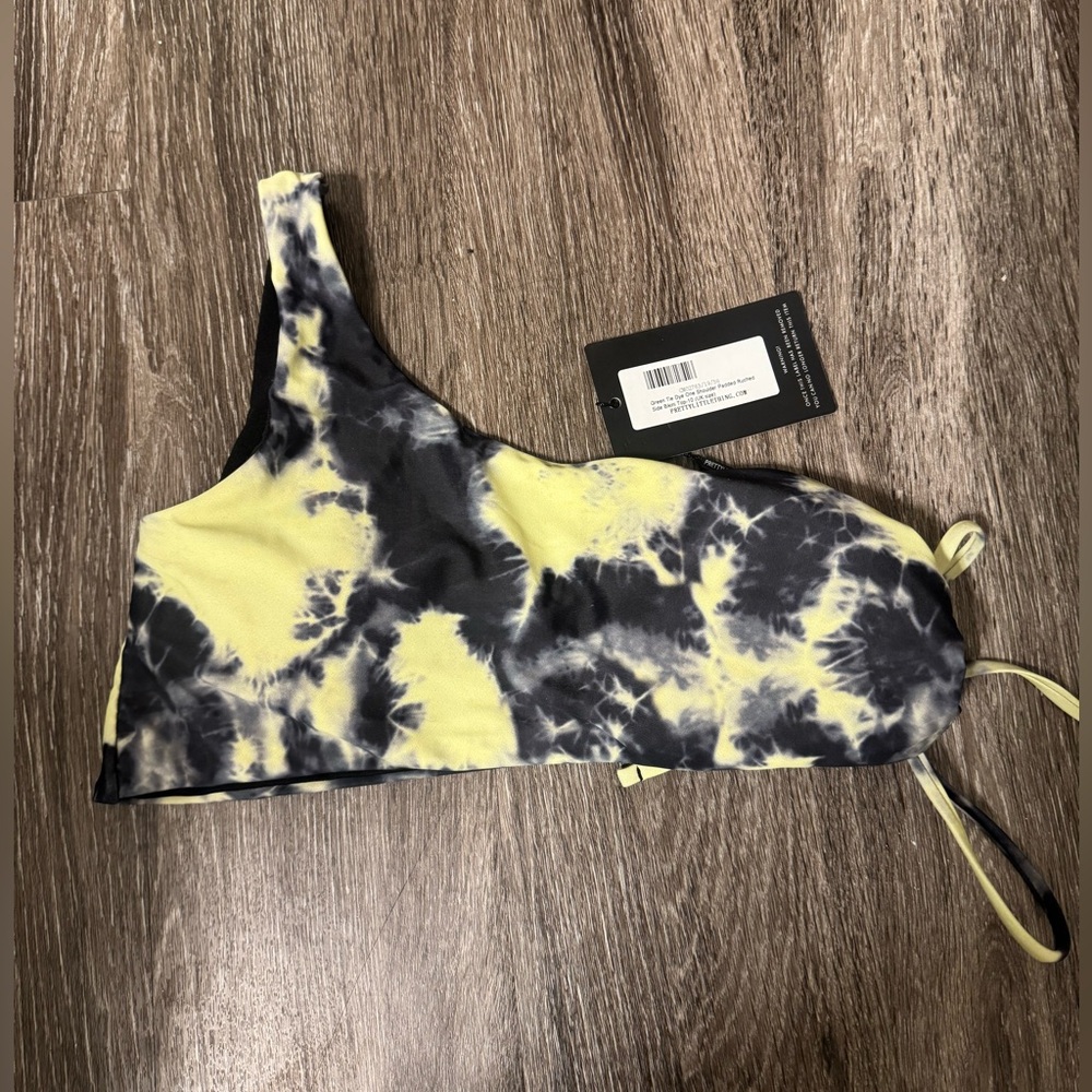 NWT PrettyLittleThing Tie-Dye Bikini Top